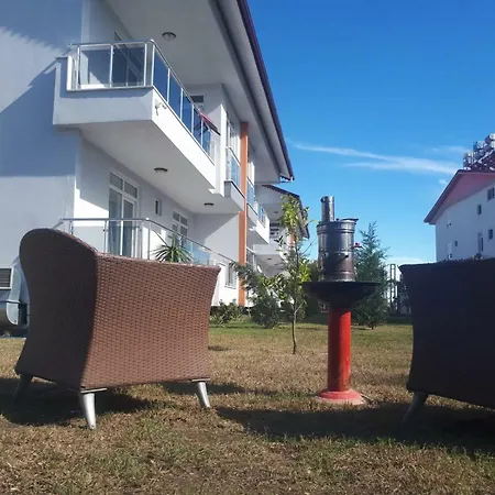 Neu Mann's Apart *